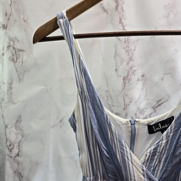 Lulus Jumpsuit Womens Small White Blue Striped Tank Wide Leg Crop Tie Faux Wrap - Picture 2 of 12